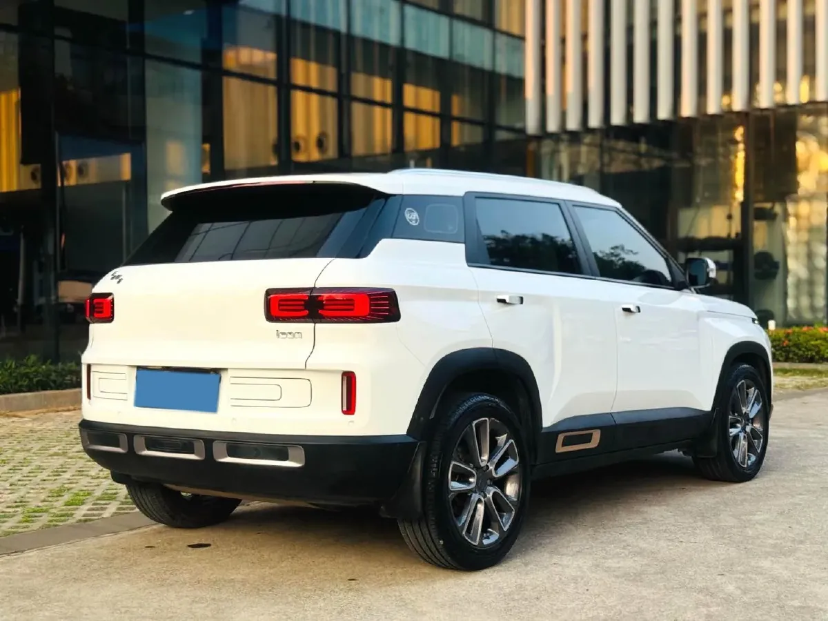 2020 Geely ICON 1.5T 177HP L3 7DCT,autocango,china used car exporter,china ev exporter,chinese used car exporter,chinese used ev exporter