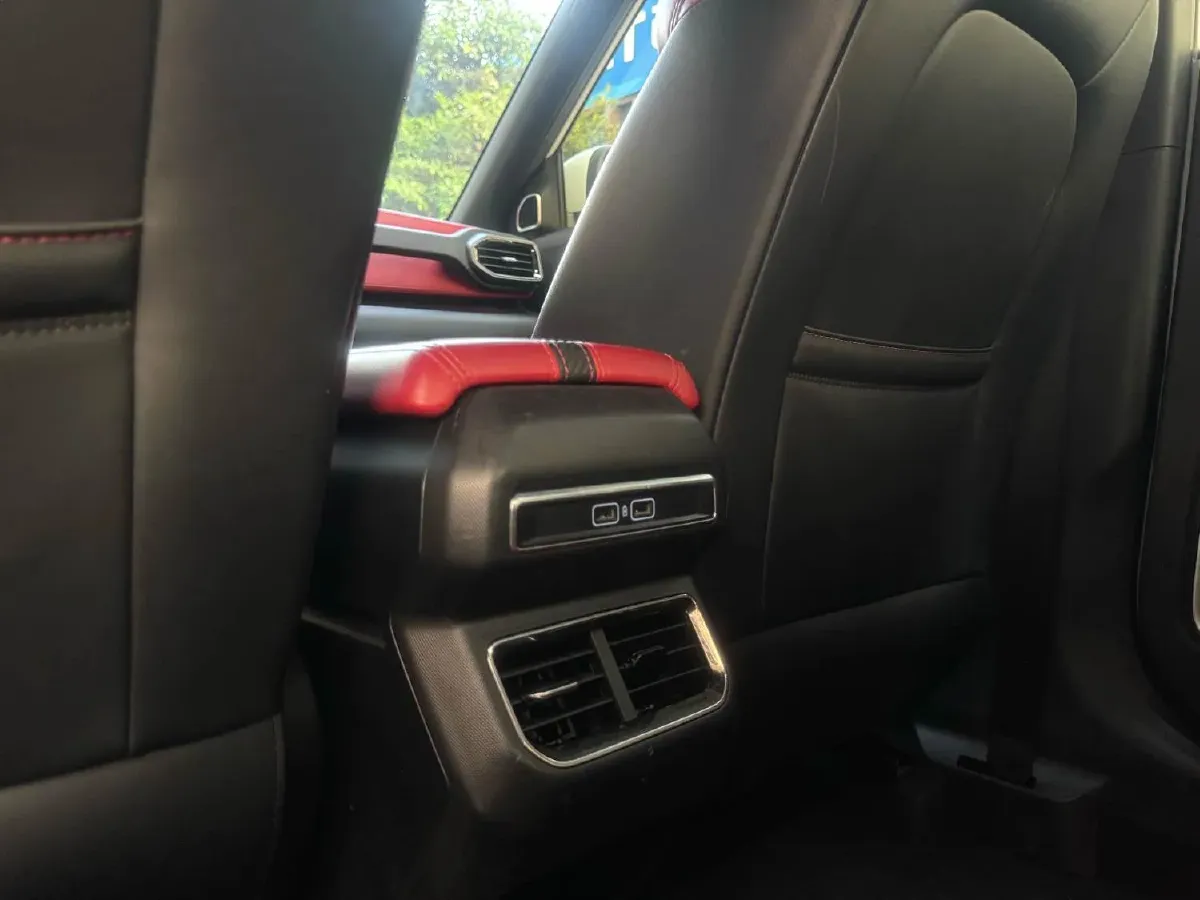 2020 Geely ICON 1.5T 177HP L3 7DCT,autocango,china used car exporter,china ev exporter,chinese used car exporter,chinese used ev exporter