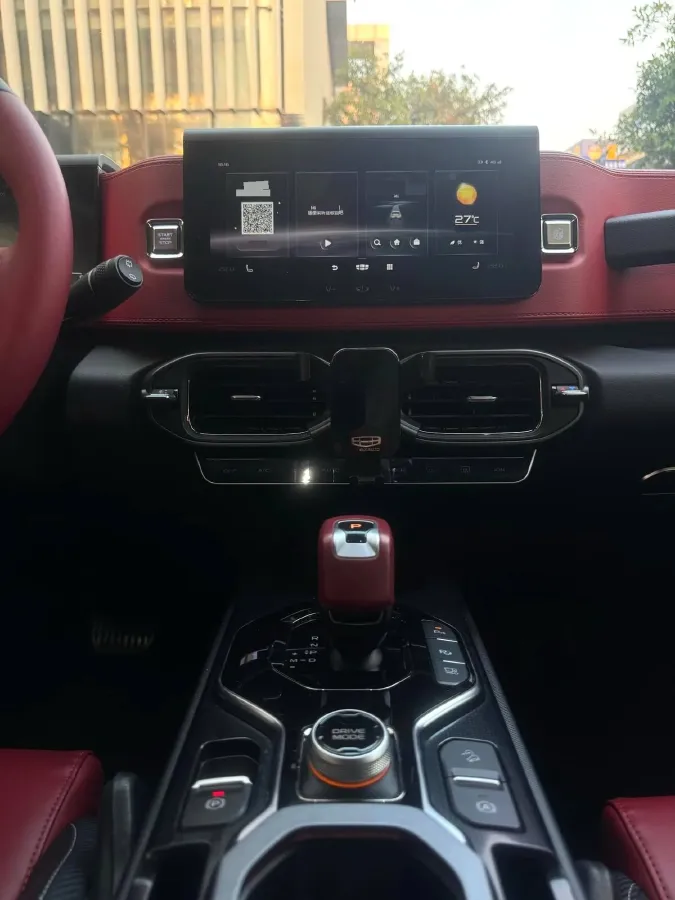 2020 Geely ICON 1.5T 177HP L3 7DCT,autocango,china used car exporter,china ev exporter,chinese used car exporter,chinese used ev exporter