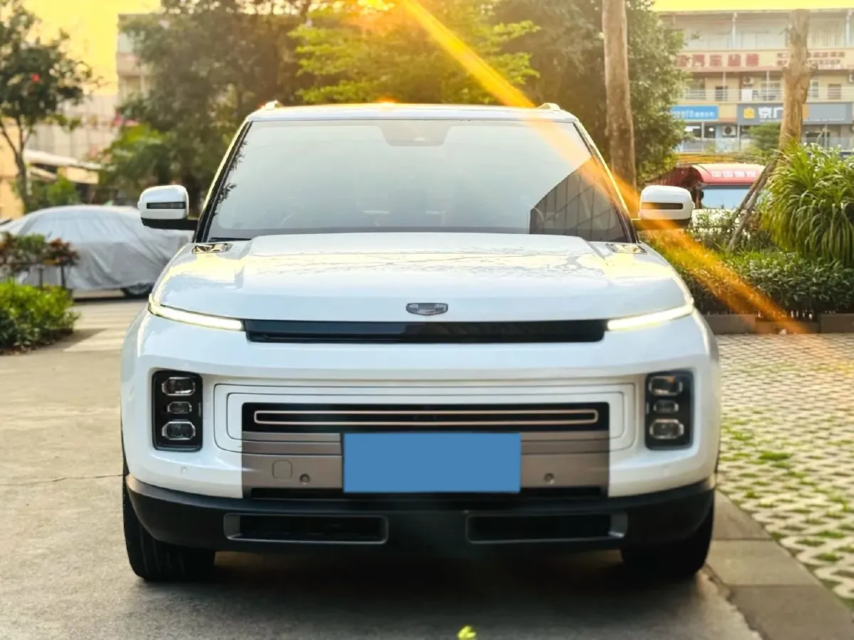 2020 Geely ICON 1.5T 177HP L3 7DCT,autocango,china used car exporter,china ev exporter,chinese used car exporter,chinese used ev exporter