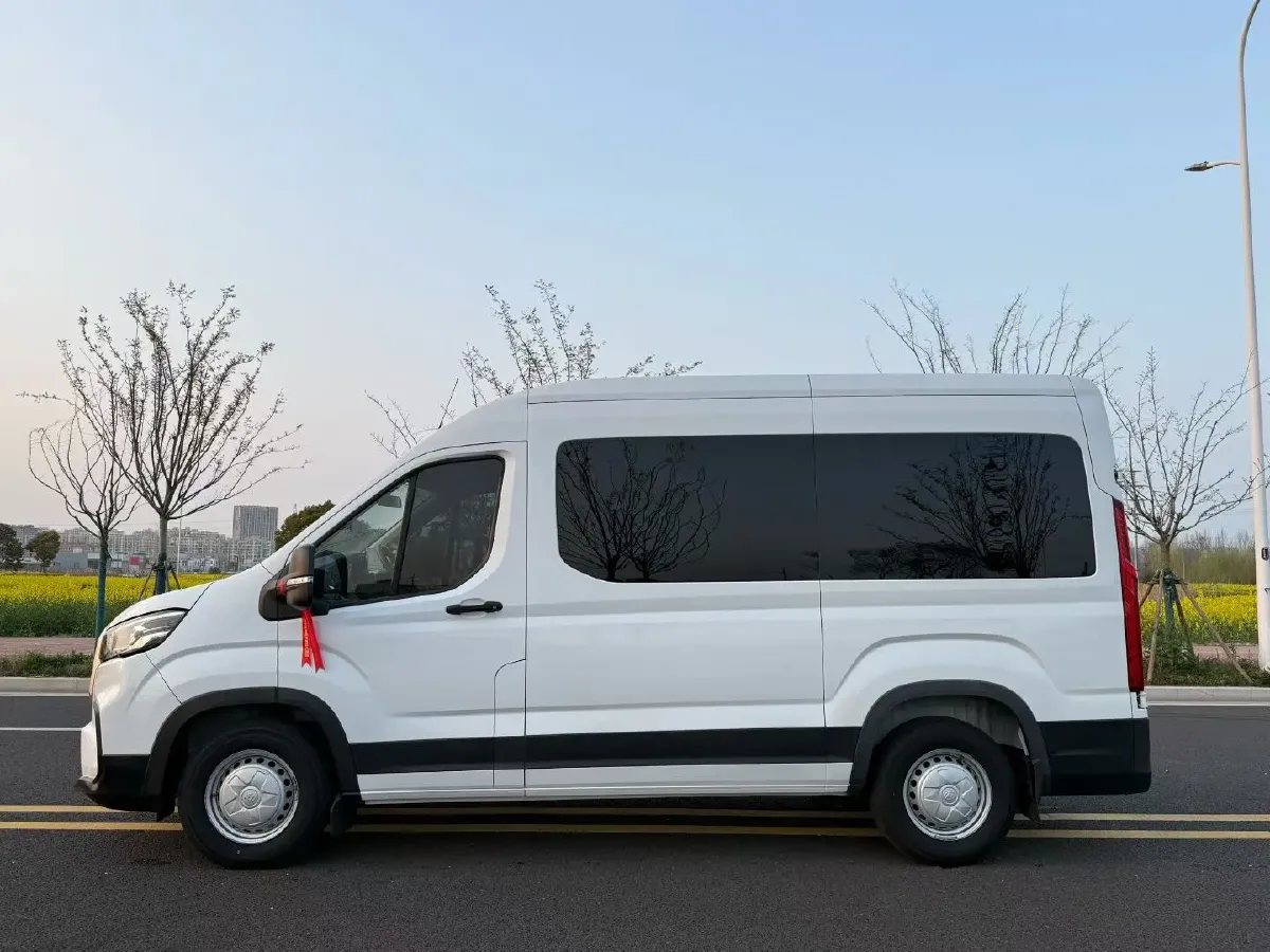 2022 Foton Scenery G9 2.4L 160HP L4 5MT,autocango,china used car exporter,china ev exporter,chinese used car exporter,chinese used ev exporter
