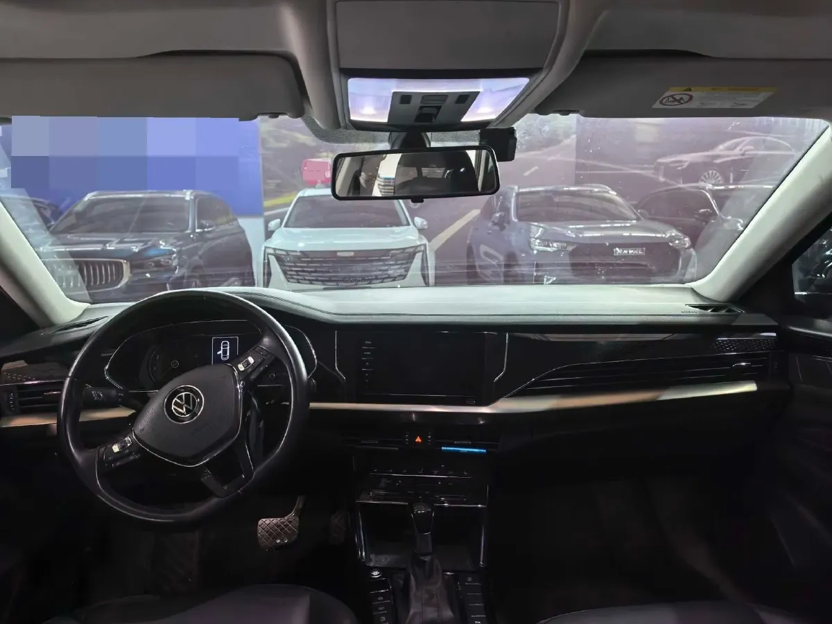 2020 Volkswagen Passat 2.0T 186HP L4 7DCT,autocango,china used car exporter,china ev exporter,chinese used car exporter,chinese used ev exporter