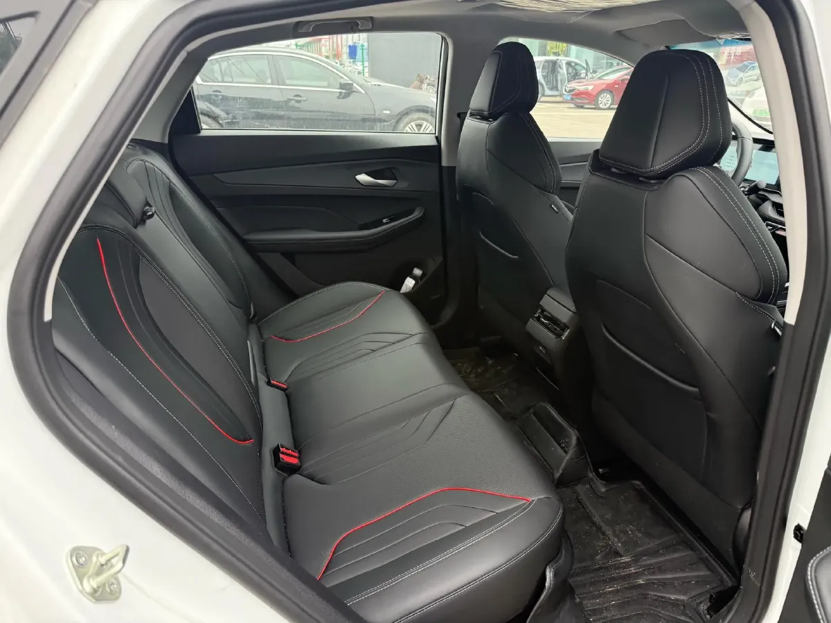 2024 Geely Binray 1.5T 181HP L4 7DCT,autocango,china used car exporter,china ev exporter,chinese used car exporter,chinese used ev exporter