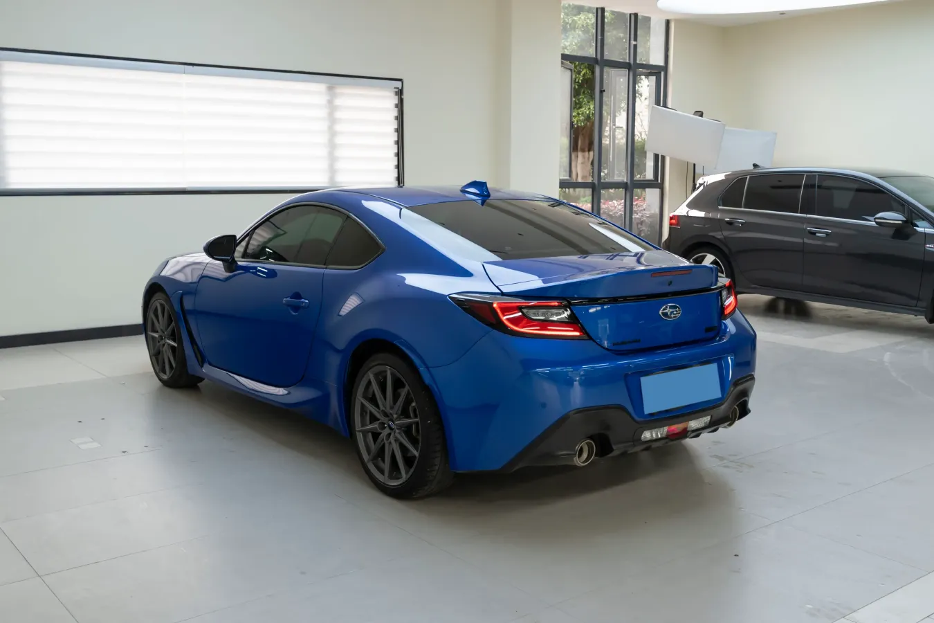 2022 Subaru BRZ 2.4L 234HP H4 6MT,autocango,china used car exporter,china ev exporter,chinese used car exporter,chinese used ev exporter