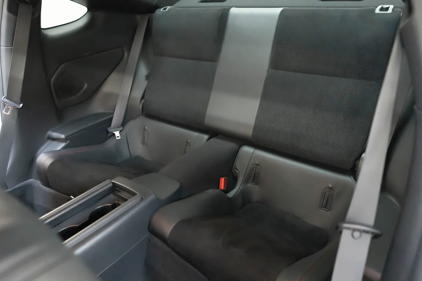 2022 Subaru BRZ 2.4L 234HP H4 6MT,autocango,china used car exporter,china ev exporter,chinese used car exporter,chinese used ev exporter