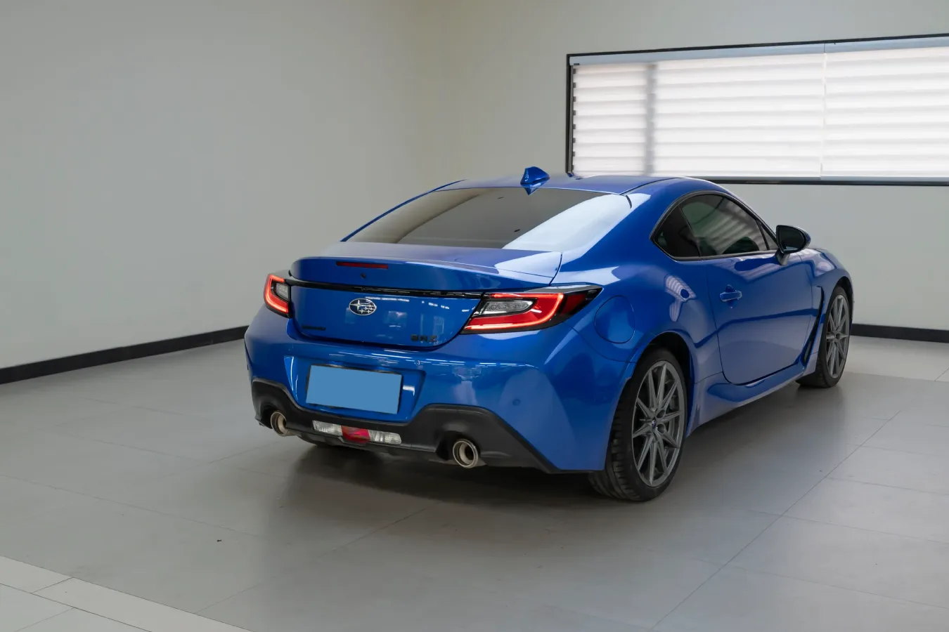 2022 Subaru BRZ 2.4L 234HP H4 6MT,autocango,china used car exporter,china ev exporter,chinese used car exporter,chinese used ev exporter