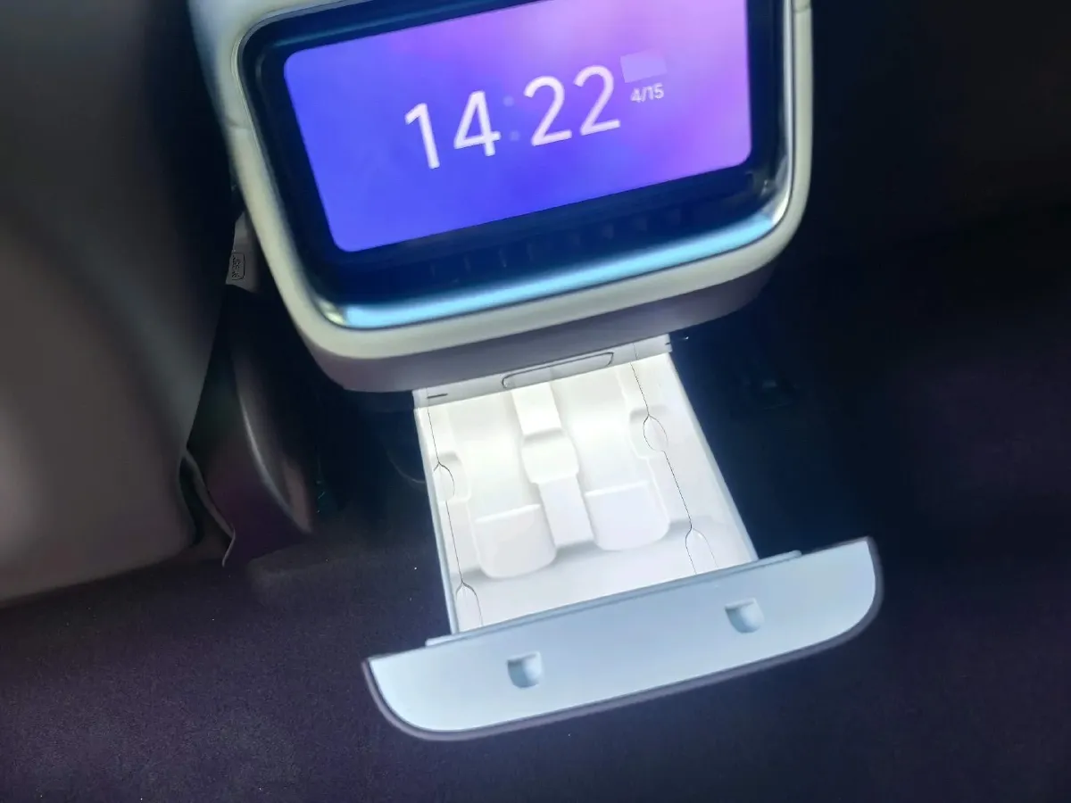 2025 MI YU7 BEV 101.7KWH,autocango,china used car exporter,china ev exporter,chinese used car exporter,chinese used ev exporter