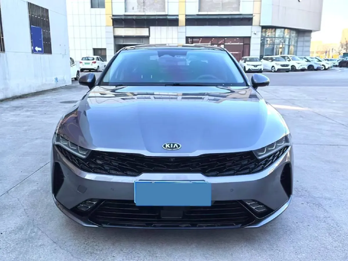 2021 Toyota Camry 2.0L 178HP L4 CVT,autocango,china used car exporter,china ev exporter,chinese used car exporter,chinese used ev exporter