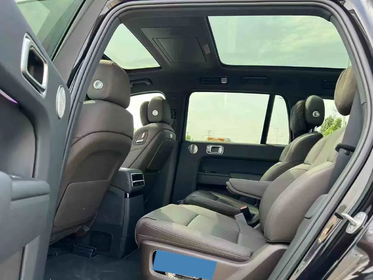 2022 Li L9 Range Extended 154HP REEV 42.6KWH,autocango,china used car exporter,china ev exporter,chinese used car exporter,chinese used ev exporter