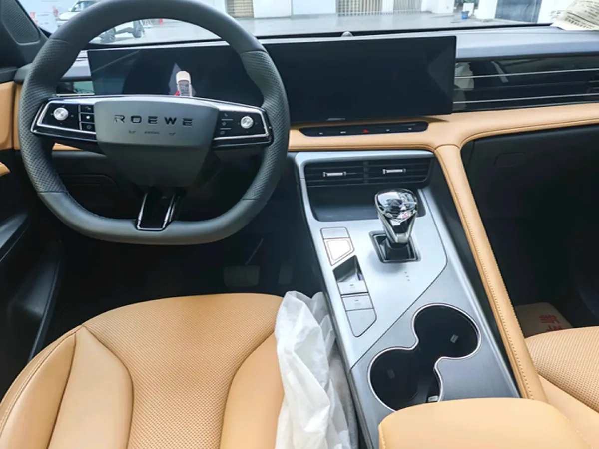 2023 Roewe RX5 1.5T 188HP L4 AMT PHEV 12.3KWH,autocango,china used car exporter,china ev exporter,chinese used car exporter,chinese used ev exporter