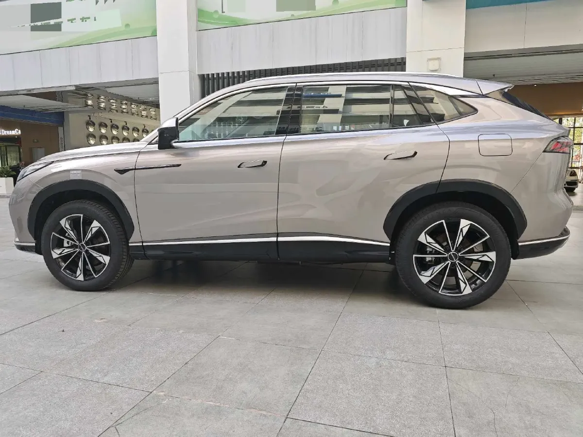 2023 Roewe RX5 1.5T 188HP L4 AMT PHEV 12.3KWH,autocango,china used car exporter,china ev exporter,chinese used car exporter,chinese used ev exporter