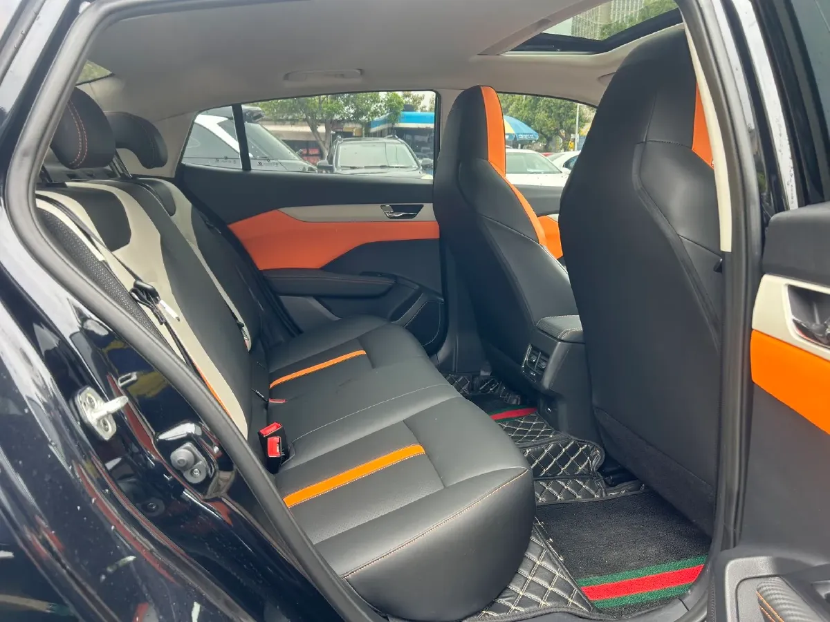 2023 DongFeng Aeolus YiXuan 1.5L 125HP L4 6DCT,autocango,china used car exporter,china ev exporter,chinese used car exporter,chinese used ev exporter