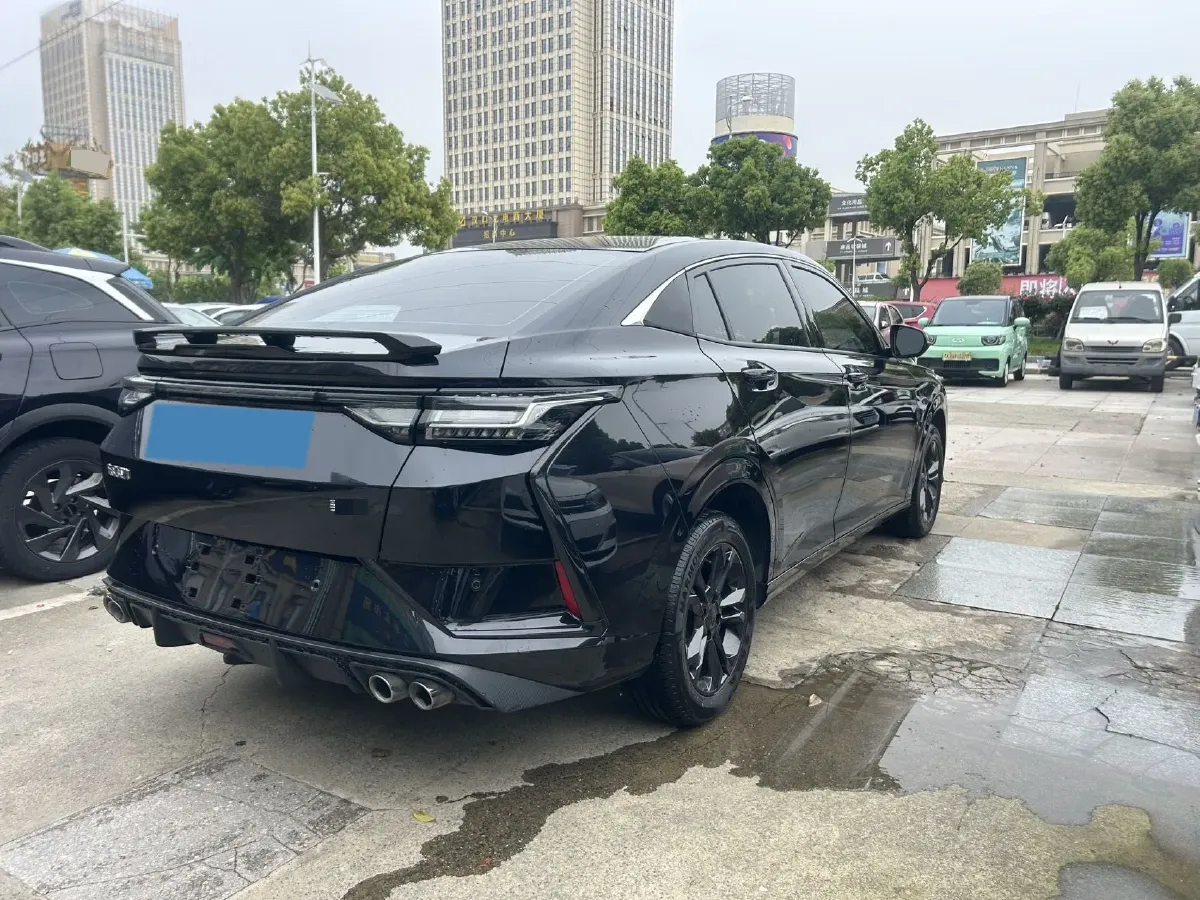 2023 DongFeng Aeolus YiXuan 1.5L 125HP L4 6DCT,autocango,china used car exporter,china ev exporter,chinese used car exporter,chinese used ev exporter