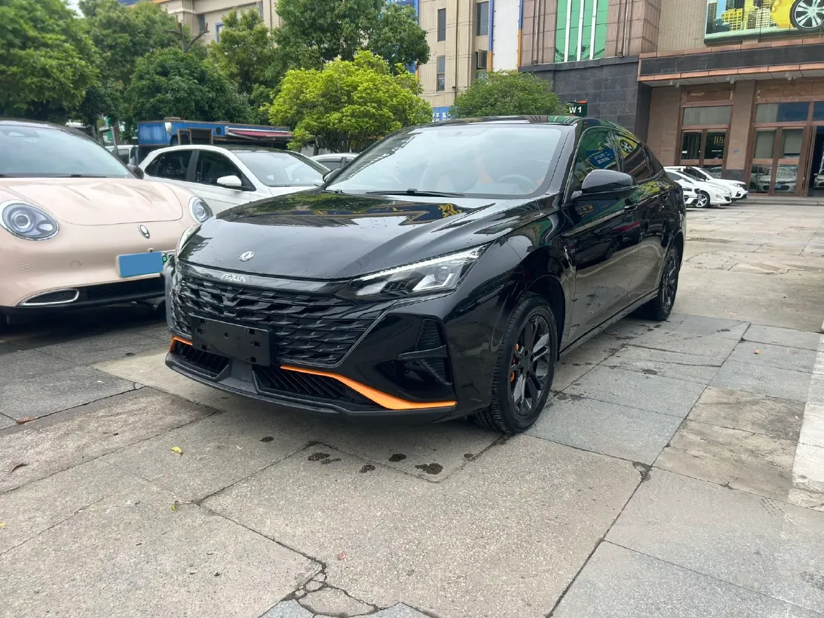 2023 DongFeng Aeolus YiXuan 1.5L 125HP L4 6DCT,autocango,china used car exporter,china ev exporter,chinese used car exporter,chinese used ev exporter