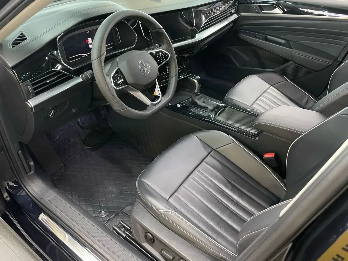 2023 Volkswagen Passat 2.0T 186HP L4 7DCT,autocango,china used car exporter,china ev exporter,chinese used car exporter,chinese used ev exporter