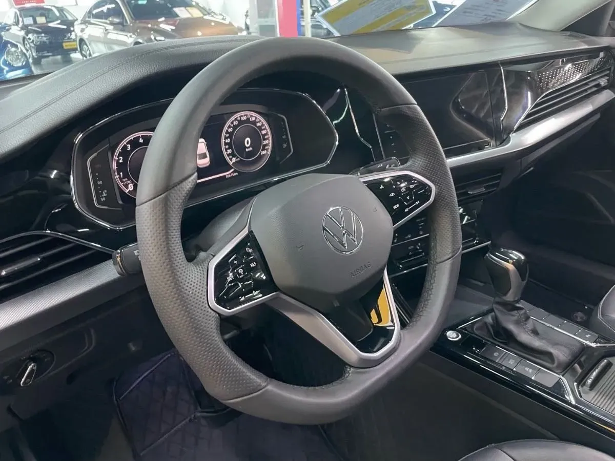 2023 Volkswagen Passat 2.0T 186HP L4 7DCT,autocango,china used car exporter,china ev exporter,chinese used car exporter,chinese used ev exporter