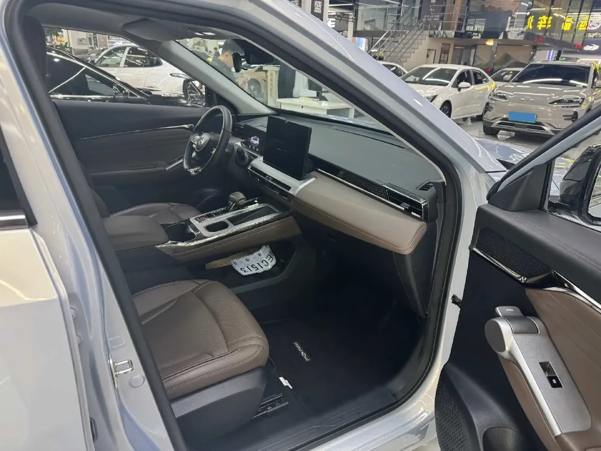 2024 GAC Trumpchi GS4 1.5T 177HP L4 7DCT,autocango,china used car exporter,china ev exporter,chinese used car exporter,chinese used ev exporter