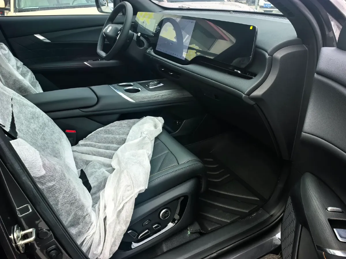 2025 ChangAn CS75 Plus 1.5T 192HP L4 8AT,autocango,china used car exporter,china ev exporter,chinese used car exporter,chinese used ev exporter