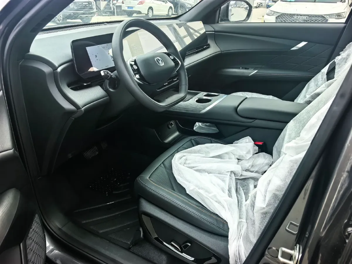 2025 ChangAn CS75 Plus 1.5T 192HP L4 8AT,autocango,china used car exporter,china ev exporter,chinese used car exporter,chinese used ev exporter