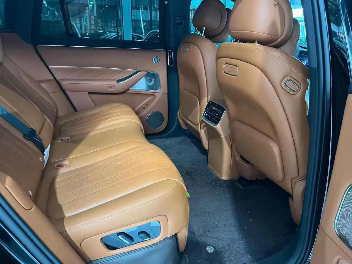 2025 AITO AITO M8 BEV,autocango,china used car exporter,china ev exporter,chinese used car exporter,chinese used ev exporter