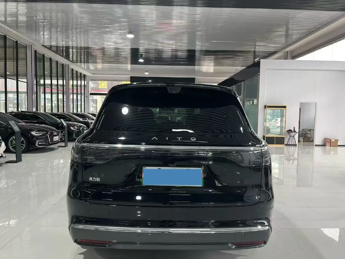 2025 AITO AITO M8 BEV,autocango,china used car exporter,china ev exporter,chinese used car exporter,chinese used ev exporter
