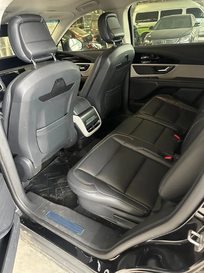 2023 Lincoln Nautilus 2.0T 261HP L4 8AT,autocango,china used car exporter,china ev exporter,chinese used car exporter,chinese used ev exporter