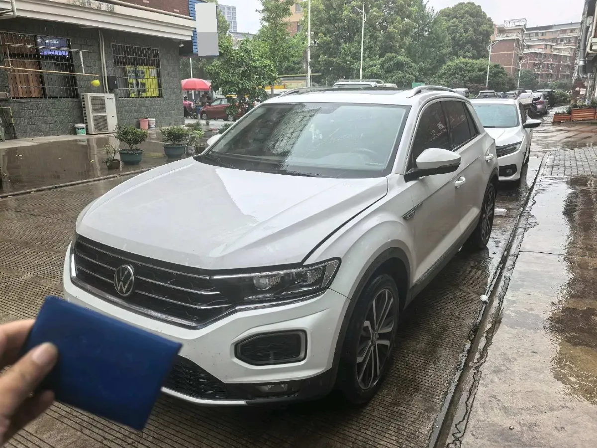 2021 Volkswagen T-Roc 1.4T 150HP L4 7DCT,autocango,china used car exporter,china ev exporter,chinese used car exporter,chinese used ev exporter