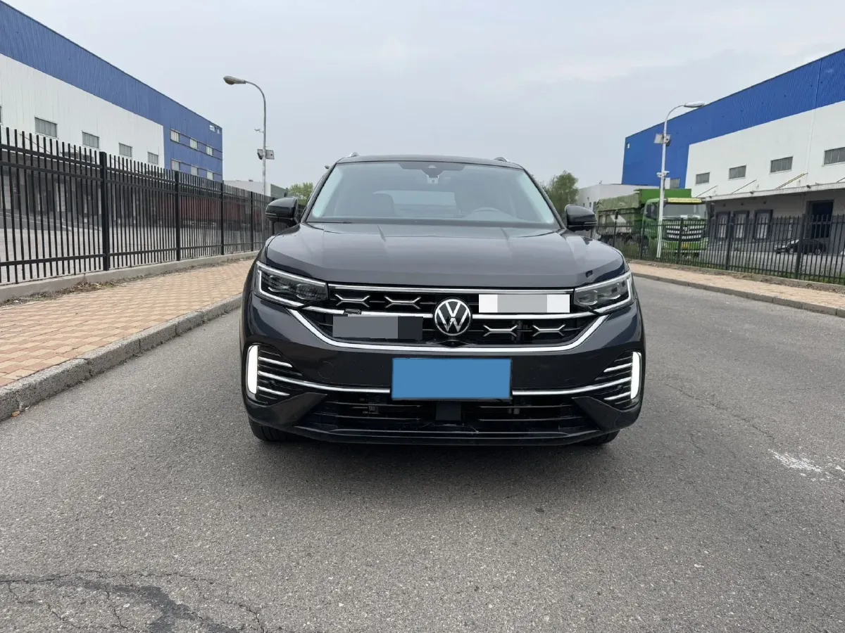 2024 Volkswagen Tayron 2.0T 186HP L4 7DCT,autocango,china used car exporter,china ev exporter,chinese used car exporter,chinese used ev exporter