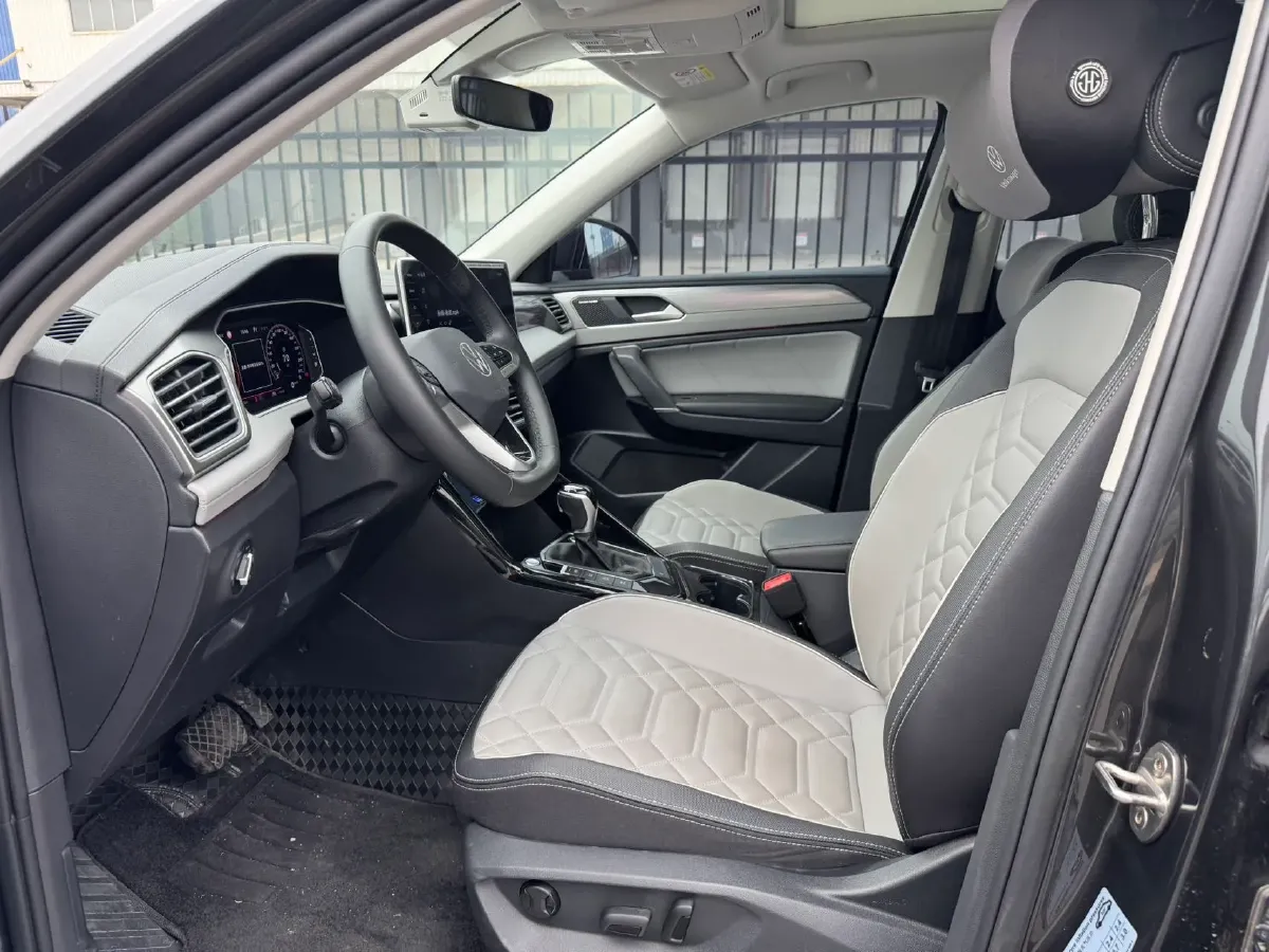 2024 Volkswagen Tayron 2.0T 186HP L4 7DCT,autocango,china used car exporter,china ev exporter,chinese used car exporter,chinese used ev exporter