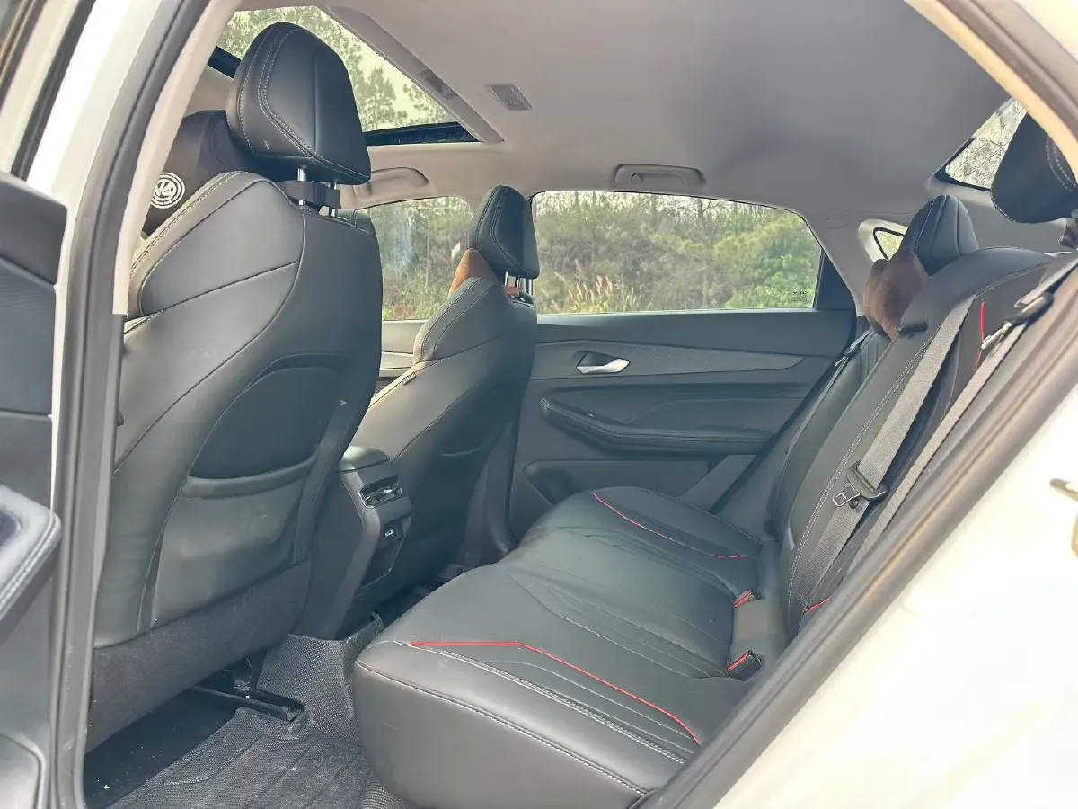 2022 Geely Binray 1.5T 181HP L4 7DCT,autocango,china used car exporter,china ev exporter,chinese used car exporter,chinese used ev exporter