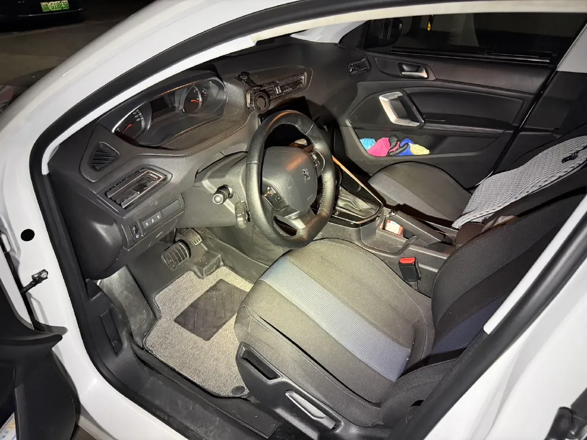 2018 Peugeot 308 1.6L 117HP L4 6AT,autocango,china used car exporter,china ev exporter,chinese used car exporter,chinese used ev exporter