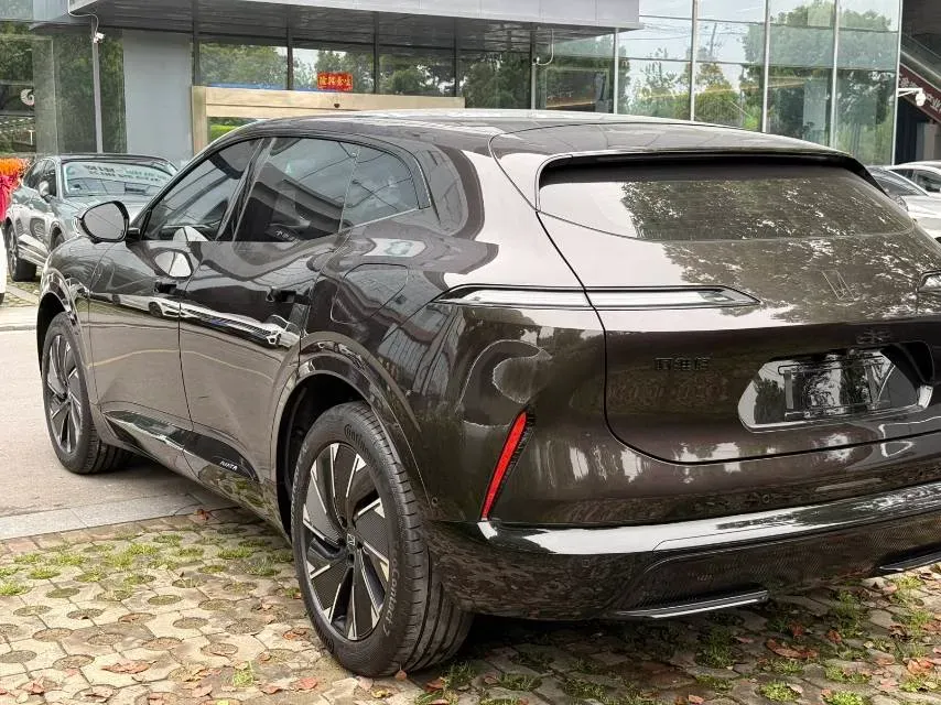 2024 Avatr 07 BEV 82.16KWH,autocango,china used car exporter,china ev exporter,chinese used car exporter,chinese used ev exporter