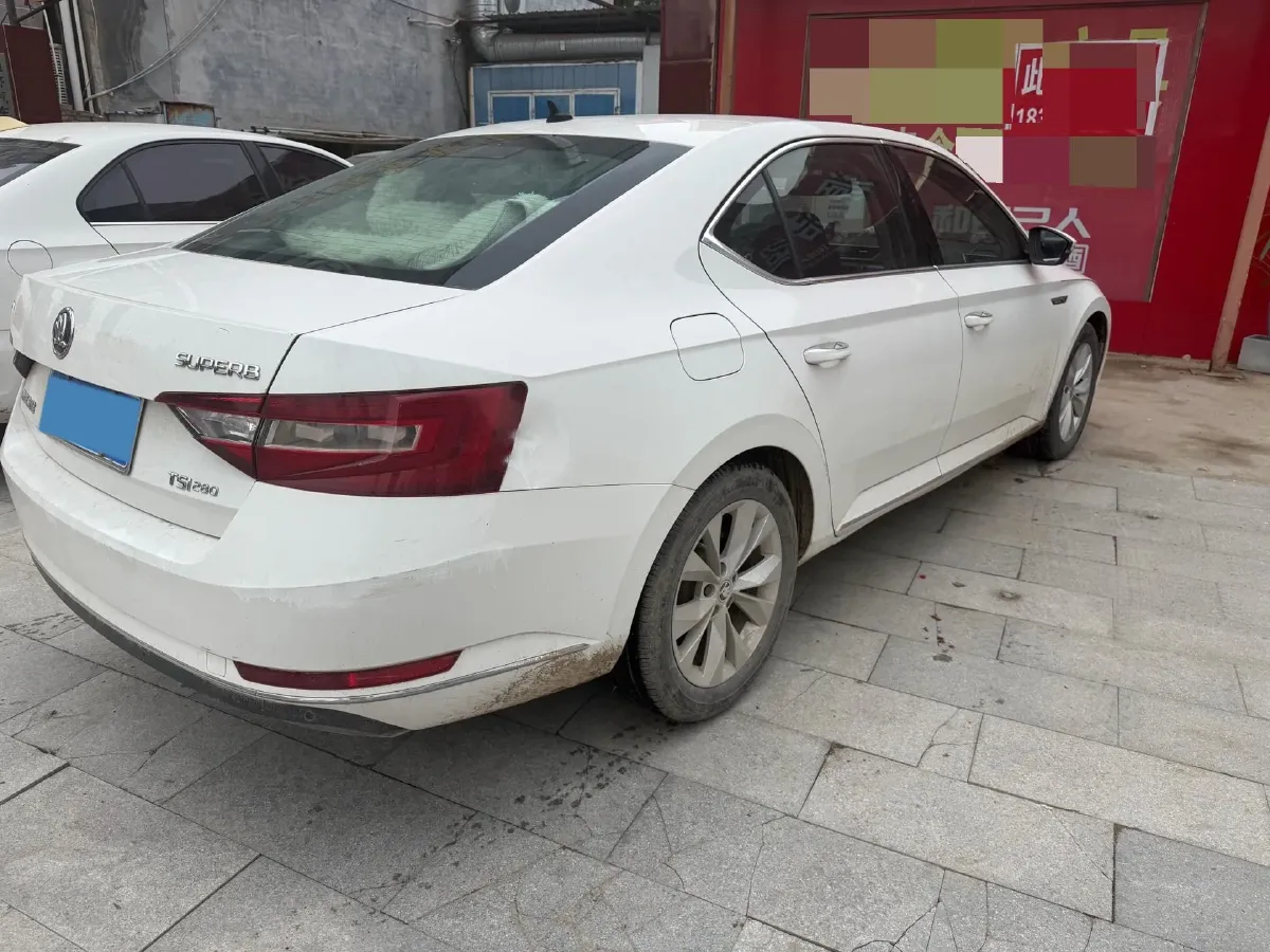 2018 Skoda Superb 1.8T 180HP L4 7DCT,autocango,china used car exporter,china ev exporter,chinese used car exporter,chinese used ev exporter