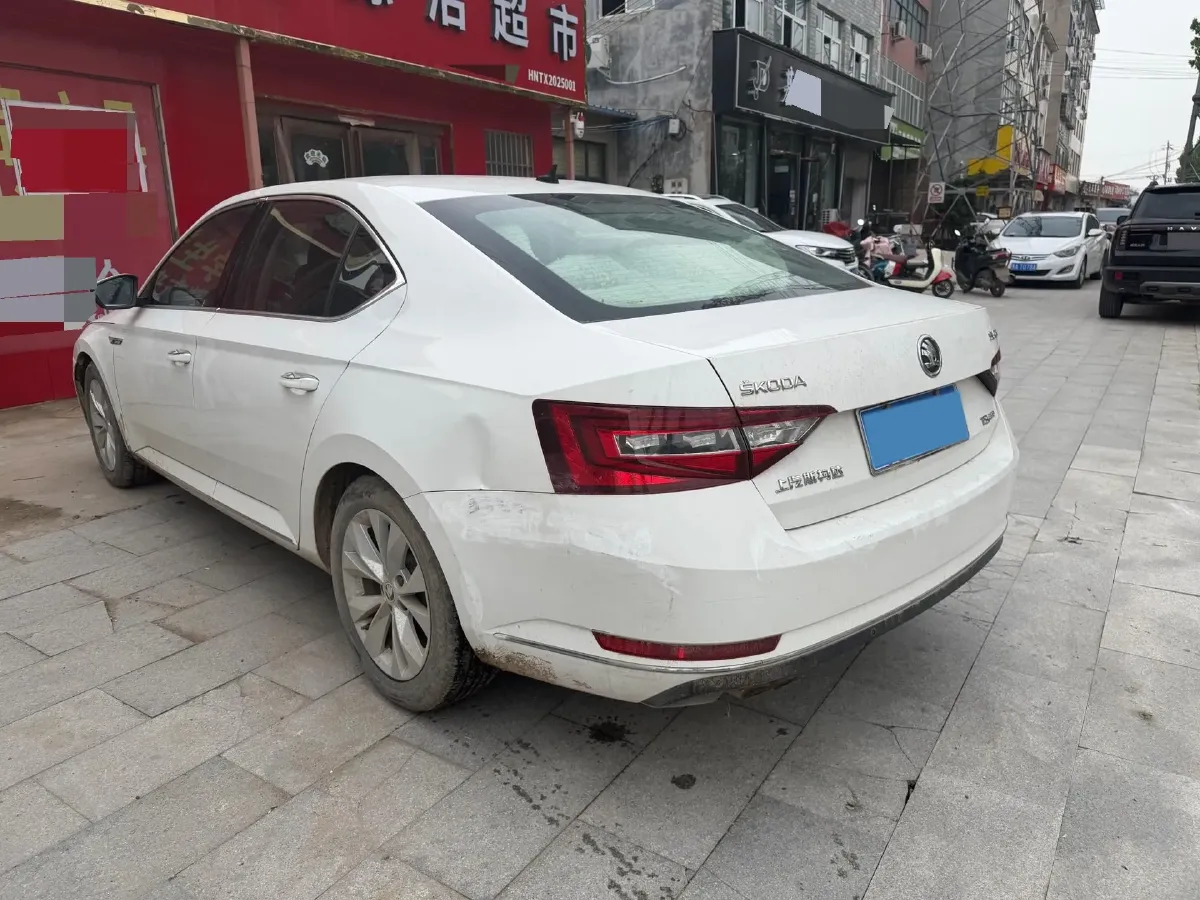 2018 Skoda Superb 1.8T 180HP L4 7DCT,autocango,china used car exporter,china ev exporter,chinese used car exporter,chinese used ev exporter