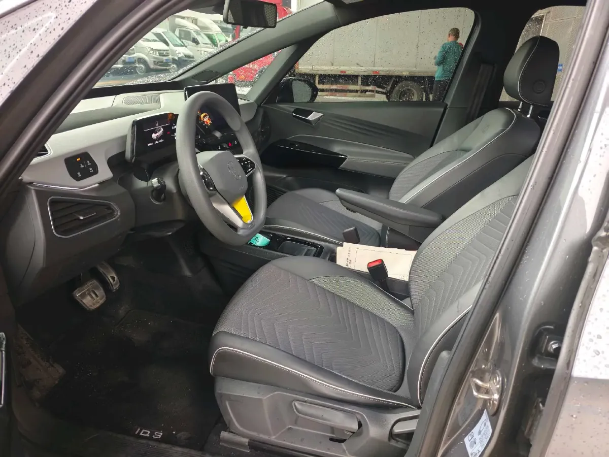 2023 Volkswagen ID.3 BEV 52.8KWH,autocango,china used car exporter,china ev exporter,chinese used car exporter,chinese used ev exporter