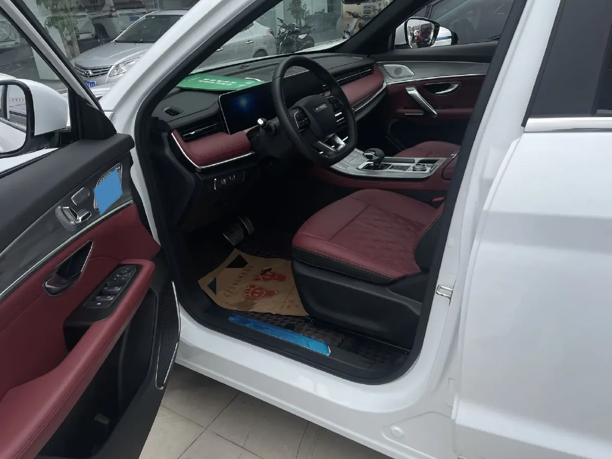 2023 ChangAn Oshan X7 Plus 1.5T 188HP L4 7DCT,autocango,china used car exporter,china ev exporter,chinese used car exporter,chinese used ev exporter