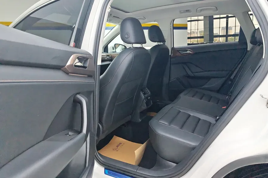 2020 Volkswagen Tharu 2.0T 186HP L4 7DCT,autocango,china used car exporter,china ev exporter,chinese used car exporter,chinese used ev exporter