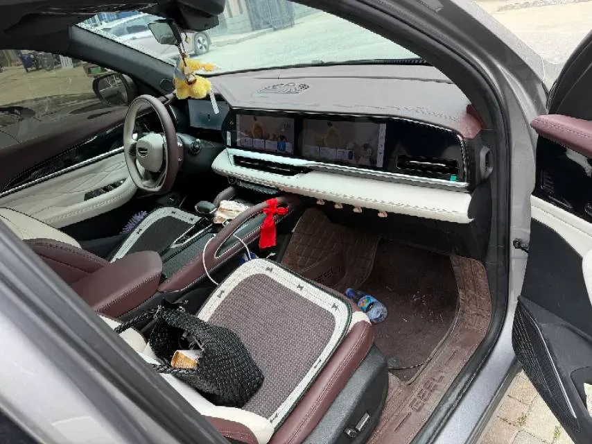 2024 Geely Monjaro 2.0T 238HP L4 8AT,autocango,china used car exporter,china ev exporter,chinese used car exporter,chinese used ev exporter