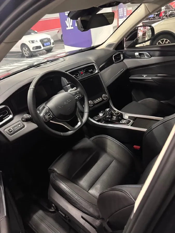 2023 MAXUS Interstellar 2.0T 261HP L4 8AT,autocango,china used car exporter,china ev exporter,chinese used car exporter,chinese used ev exporter