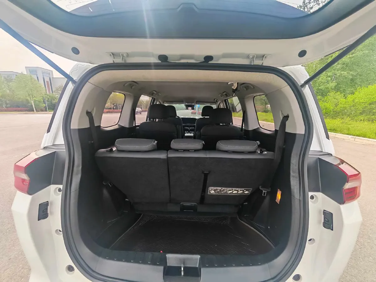 2021 GAC Trumpchi M6 1.5T 169HP L4 7DCT,autocango,china used car exporter,china ev exporter,chinese used car exporter,chinese used ev exporter