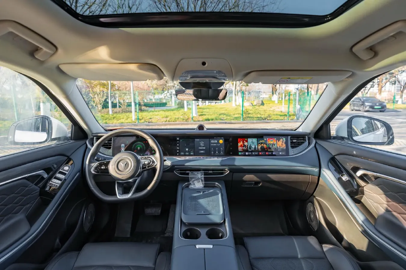 2024 Voyah FREE 1.5T 150HP L4 REEV 39.2KWH,autocango,china used car exporter,china ev exporter,chinese used car exporter,chinese used ev exporter