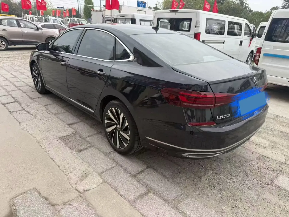 2021 Volkswagen Passat 2.0T 186HP L4 7DCT,autocango,china used car exporter,china ev exporter,chinese used car exporter,chinese used ev exporter