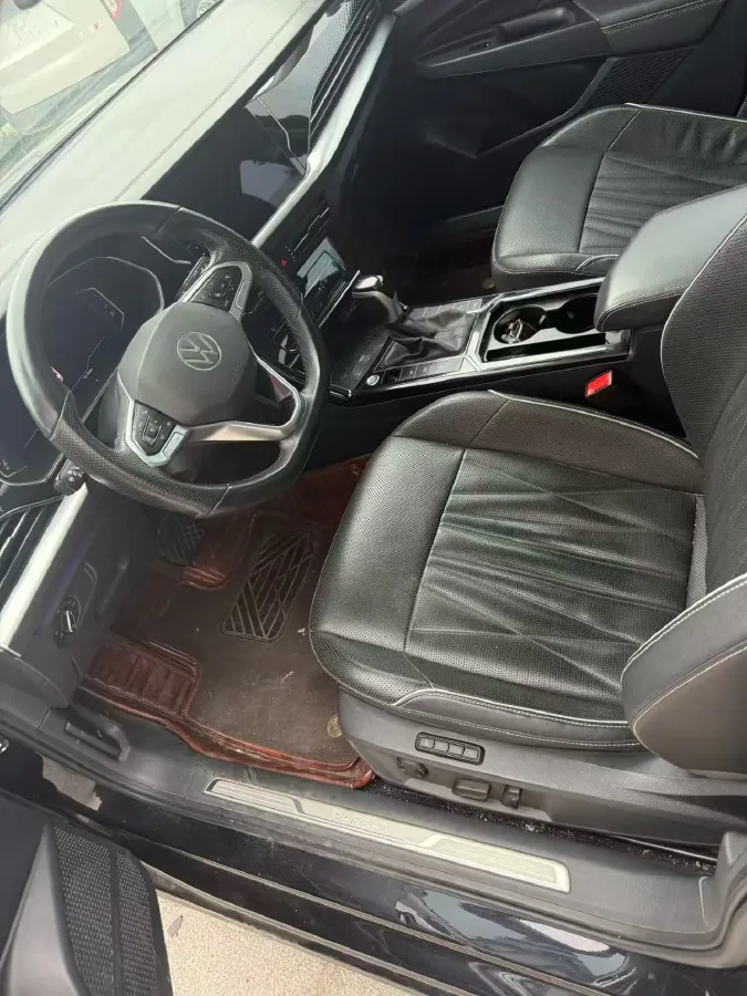 2021 Volkswagen Passat 2.0T 186HP L4 7DCT,autocango,china used car exporter,china ev exporter,chinese used car exporter,chinese used ev exporter