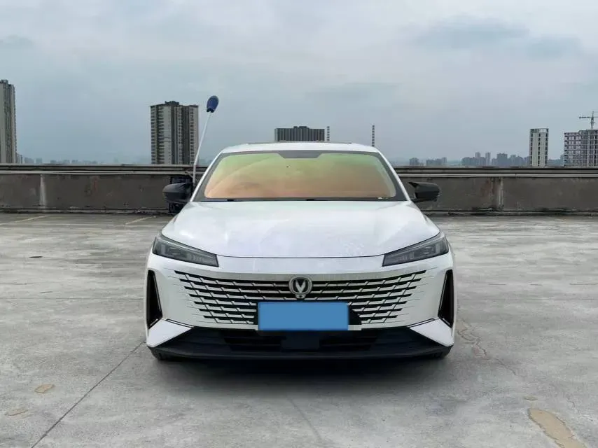 2023 ChangAn Oshan Z6 1.5T 188HP L4 7DCT,autocango,china used car exporter,china ev exporter,chinese used car exporter,chinese used ev exporter