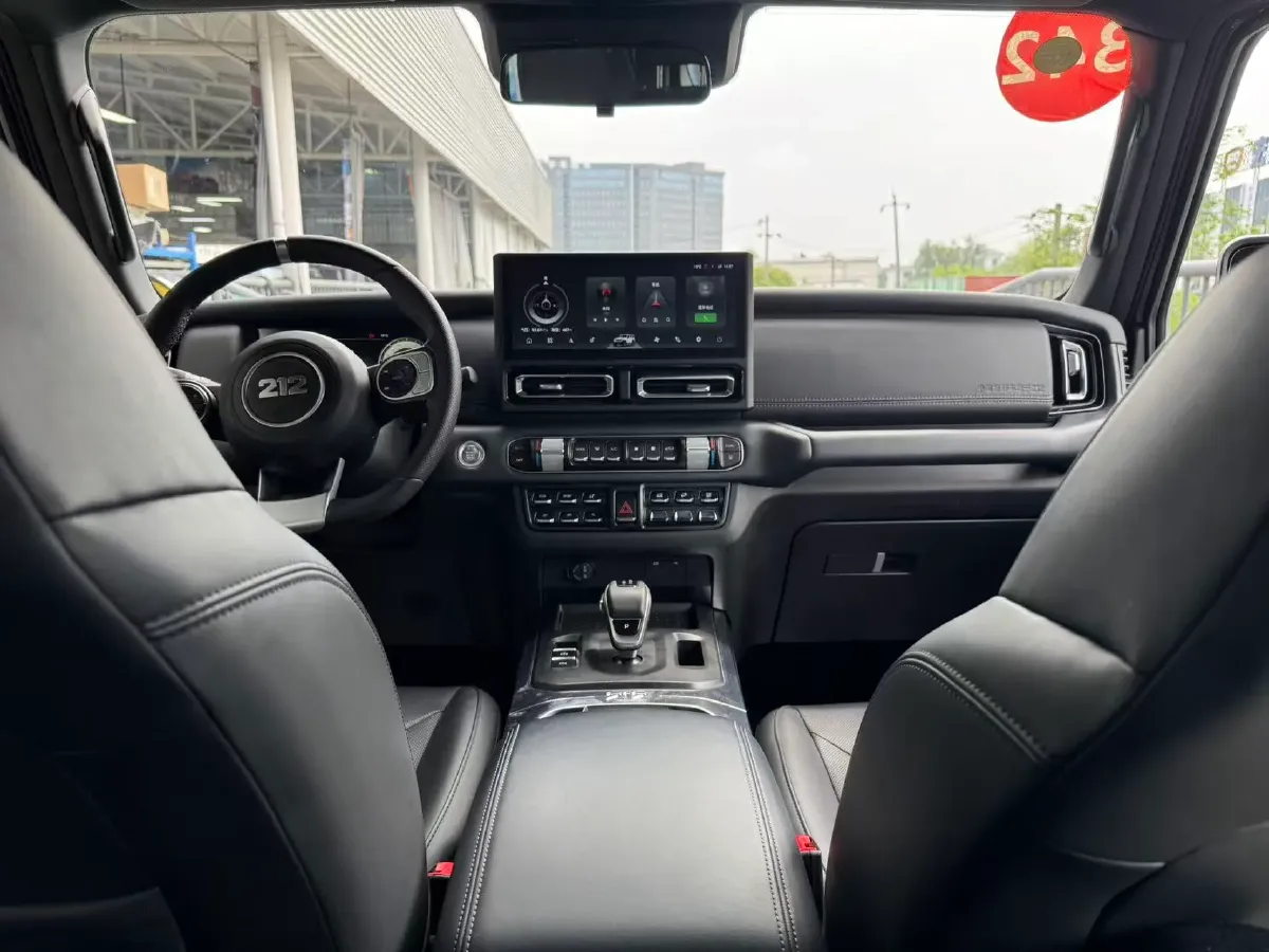 2024 212 212 T01 2.0T 252HP L4 8AT,autocango,china used car exporter,china ev exporter,chinese used car exporter,chinese used ev exporter