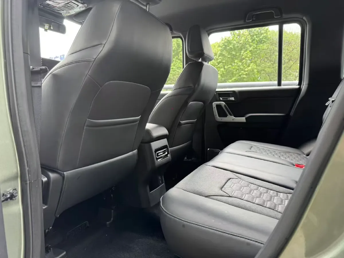 2024 212 212 T01 2.0T 252HP L4 8AT,autocango,china used car exporter,china ev exporter,chinese used car exporter,chinese used ev exporter