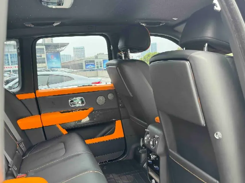 2020 Rolls-Royce Cullinan 6.7T 600HP V12 8AT,autocango,china used car exporter,china ev exporter,chinese used car exporter,chinese used ev exporter