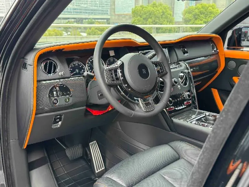 2020 Rolls-Royce Cullinan 6.7T 600HP V12 8AT,autocango,china used car exporter,china ev exporter,chinese used car exporter,chinese used ev exporter