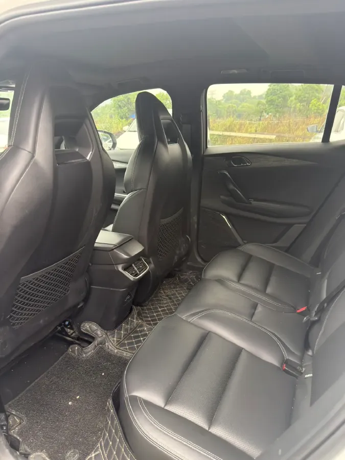 2023 LYNK&CO 06 1.5T 181HP L4 7DCT,autocango,china used car exporter,china ev exporter,chinese used car exporter,chinese used ev exporter