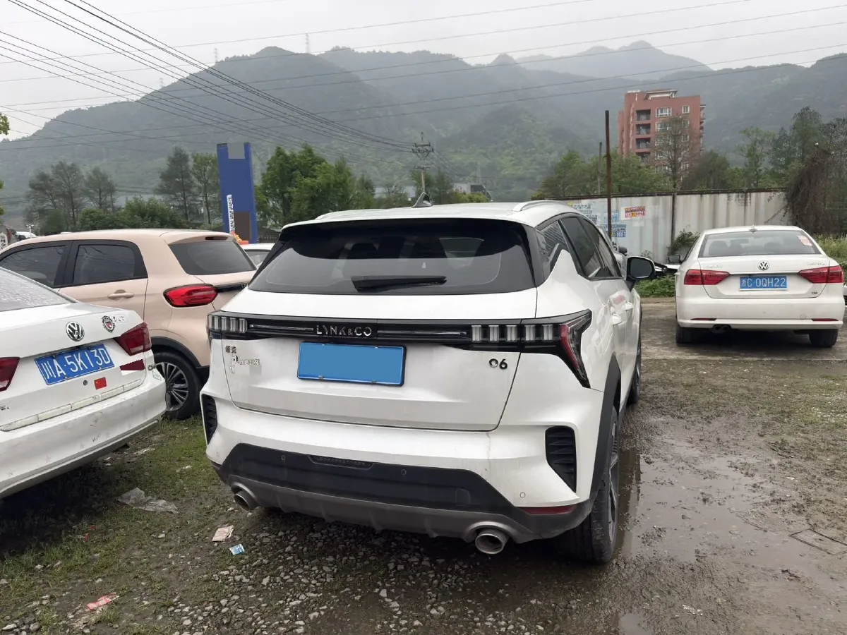 2023 LYNK&CO 06 1.5T 181HP L4 7DCT,autocango,china used car exporter,china ev exporter,chinese used car exporter,chinese used ev exporter
